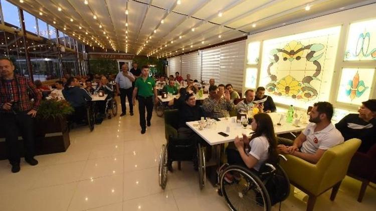 Büyükşehir Belediyesi Bedensel Engelli Takımları Ağırladı