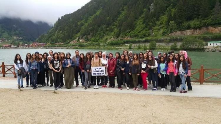 Ünyeli Gençler Trabzon’u Gezdi