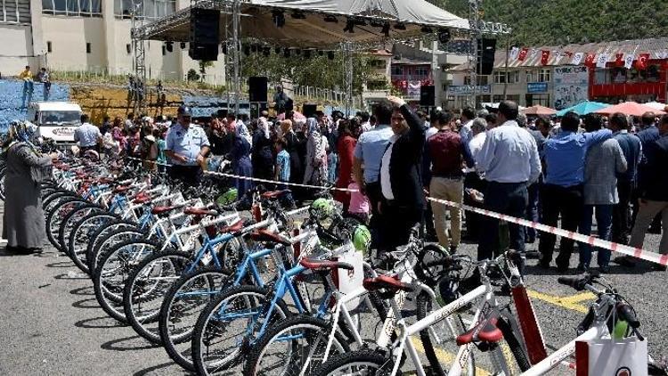 Gümüşhane Belediyesi 505 Adet Bisiklet Dağıttı