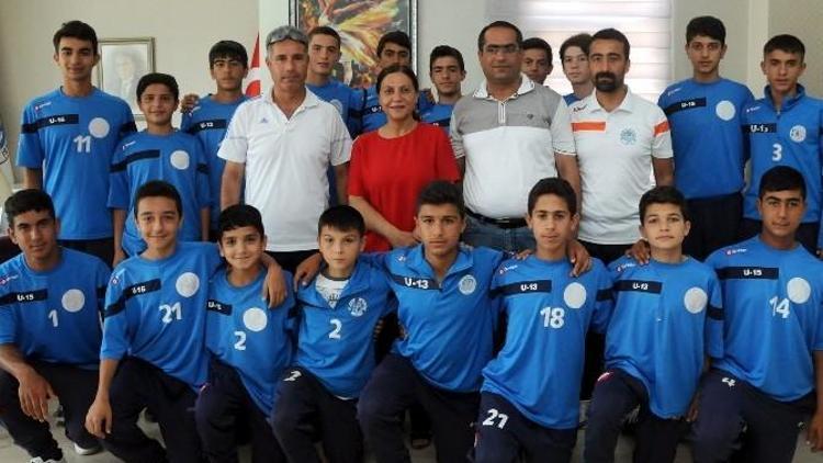 Akdeniz Belediyespor U14 Futbol Takımı 4’lü Finallere Kaldı