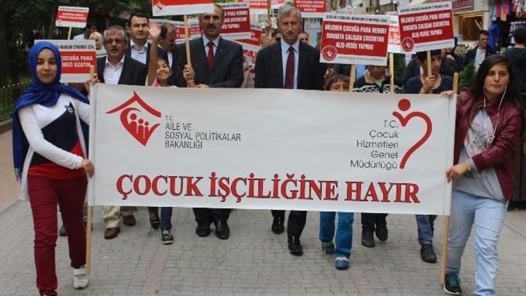 Çocuk İşçiler İçin Yürüdüler