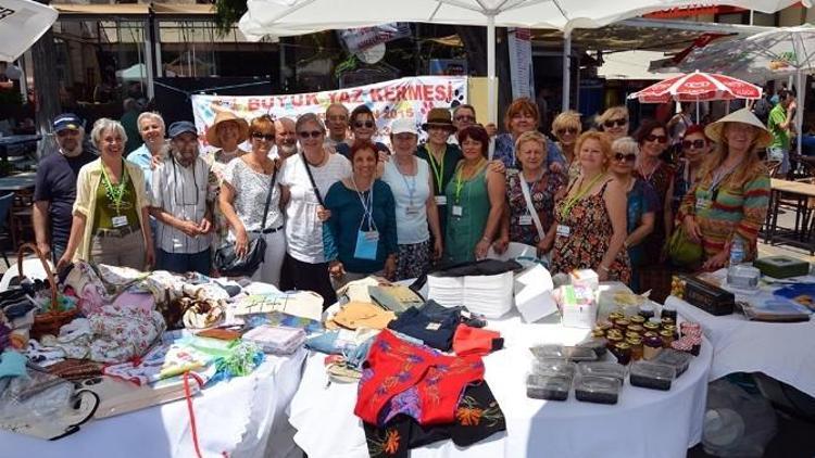 Foça’da Can Dostlara Can Olma Kermesi