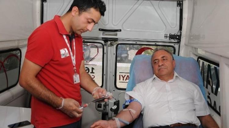 Clk Akdeniz Elektrik Kan Bağışı Yaptı