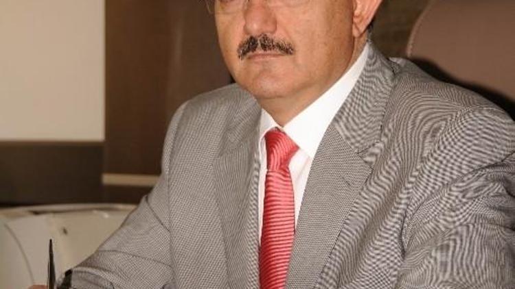 Prof. Dr. Mustafa Şahin’e Onur Ödülü