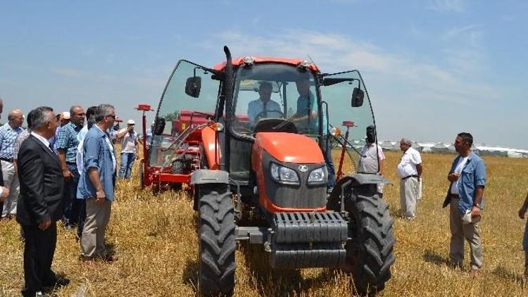 Anız Yakımını Engelleyecek Tarım Makinesi Tanıtıldı