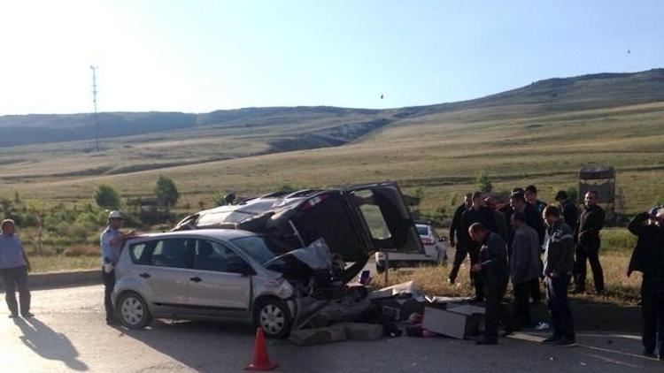 Pasinler’de Trafik Kazası: 5 Yaralı