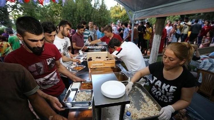Büyükşehir Belediyesinin Ramazan Etkinlikleri Kur’an Tilavetiyle Başladı