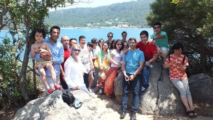 Çinli Turizmciler Kemer’de