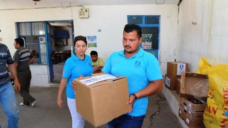 Bodrum Belediyesi İhtiyaç Sahiplerine Ramazan Paketi Dağıtıyor