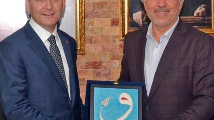 Süleyman Soylu, Başkan Kamil Saraçoğlu’nu Ziyaret Etti