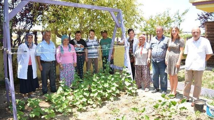 Toplum Ruh Sağlığı Merkezi Hastalarına Moral Pikniği