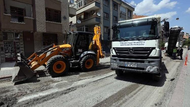 Yenimahalle Altyapıya Kilitlendi