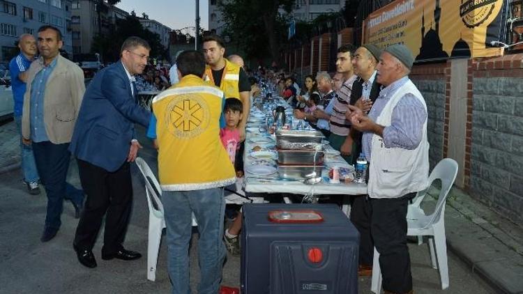 Sokak İftarları Komşuluğu Artırıyor