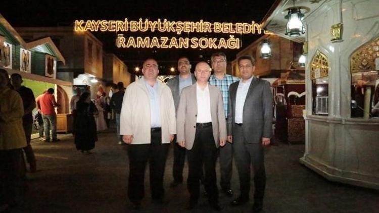 Çolakbayrakdar, Ramazan Sokağı Renk Katıyor