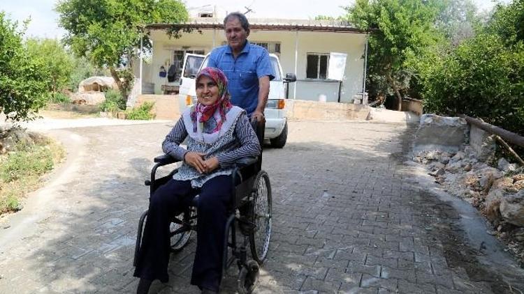 Erdemli Belediyesi, Engelli Vatandaş İçin Parke Yol Yaptı