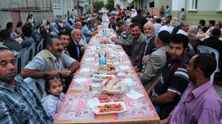 Taşköprü’de Mahalle İftarları Devam Ediyor