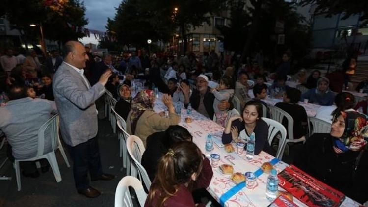 Güngören’de Sokak İftarları Başladı