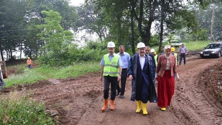 Başkan Gümrükçüoğlu, Botanik Parkı’nda Yapılan Çalışmaları Değerlendirdi