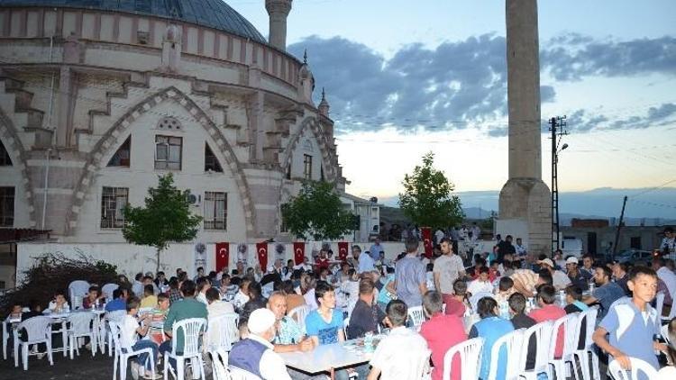 Darende Belediyesi’nden Mahallelerde İftar