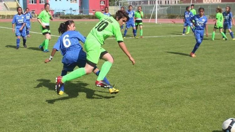 Yıldız Kızlar Türkiye Futbol Şampiyonası Başladı
