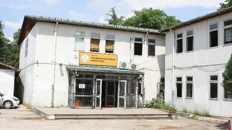 Düzce Kız Meslek Lisesi Yeni Binasına Taşınıyor