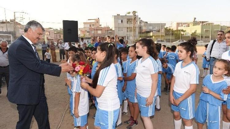 Seyhan’da Yaz Spor Okulu Açılışları Sürüyor