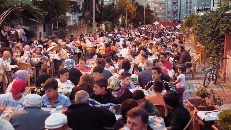 Komşu İftarlarına Yoğun İlgi