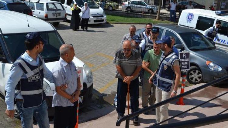 Edremitte işadamlarının da aralarında bulunduğu 42 gözaltı