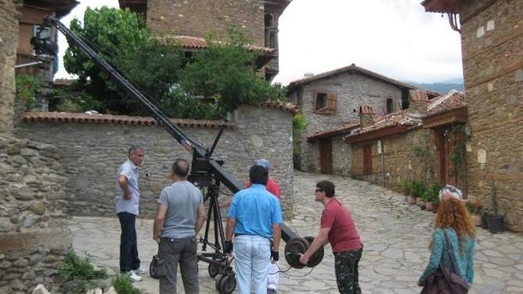 TRT Ekibi Birgi’nin Tarihi Mekanlarını Görüntüledi