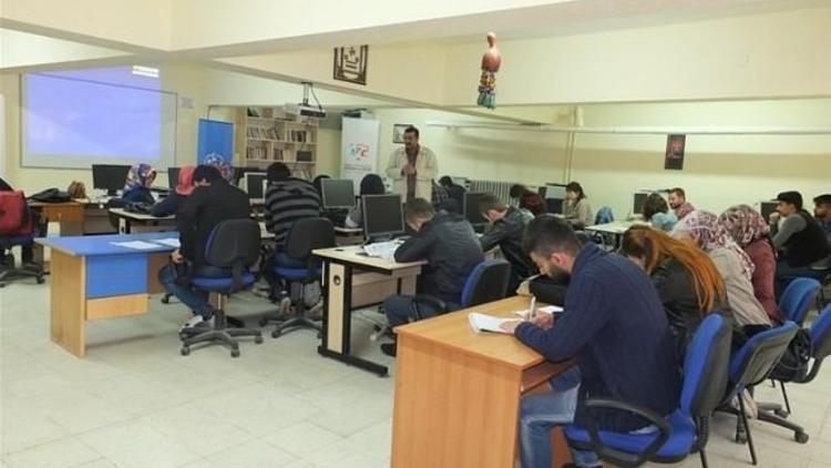 Yozgat Gençlik Merkezi Uygulamalı Girişimcilik Eğitim Kursu Düzenledi
