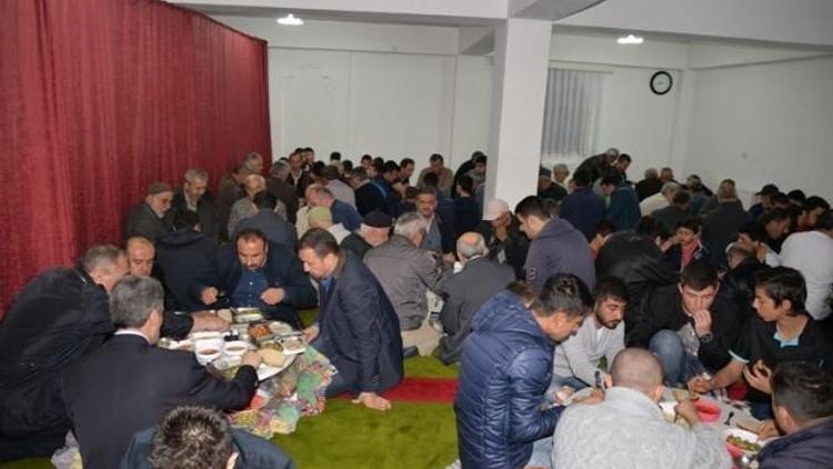 Bolu’da Hergün Başka Bir Mahallede Ramazan Coşkusu Yaşanıyor