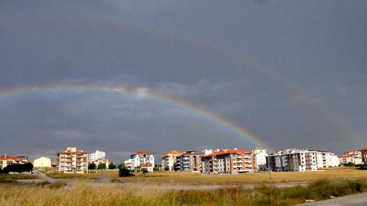 Uşak’ta Yağmur Sonrası Duble Gökkuşağı Sürprizi