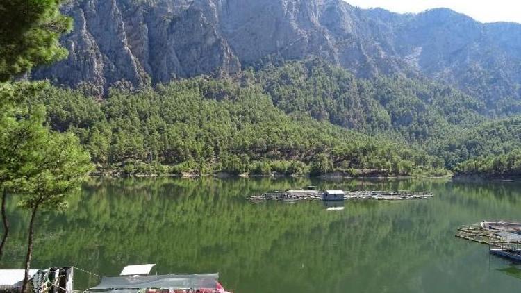 Alabalık Yetiştiricileri Karacaören’de Yasakların Askıya Alınması İstiyor