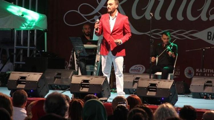 “Emre Ermiş’le İlahiler” Konserine Yoğun İlgi