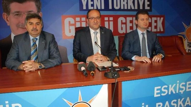 AK Parti Seçim Sonuçlarını Değerlendirdi