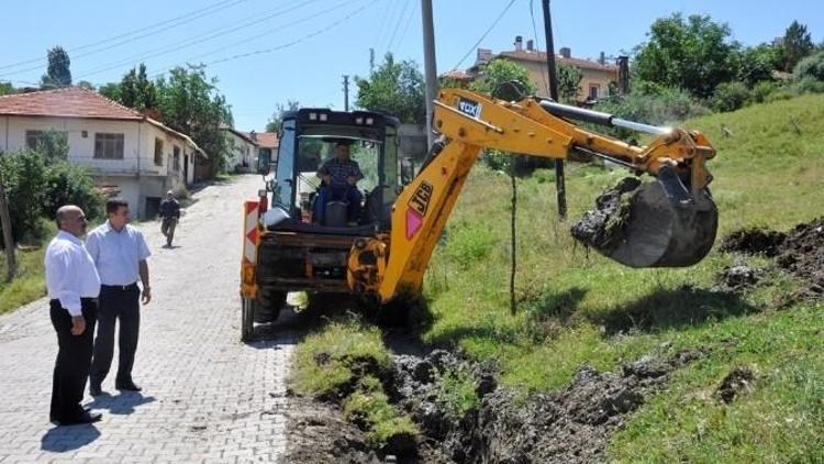 Başkan Ünlü, Alt Yapı Çalışmalarını İnceledi