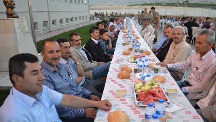 Doğanşehir’de Şehit Ailelerine İftar Yemeği