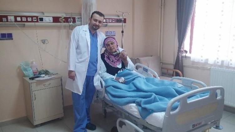 İspir Devlet Hastanesinde Kapalı Safra Kesesi Ameliyatı Gerçekleştirildi