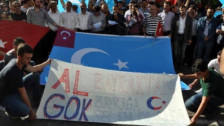 Nevşehir’de Doğu Türkistan İçin Protesto Yürüyüşü