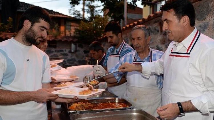 Eskici Mehmet Dede’de İftar Vakti