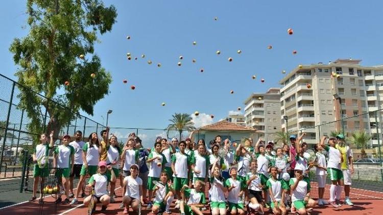 Konyaaltı Belediyesi Yaz Okulları Açıldı