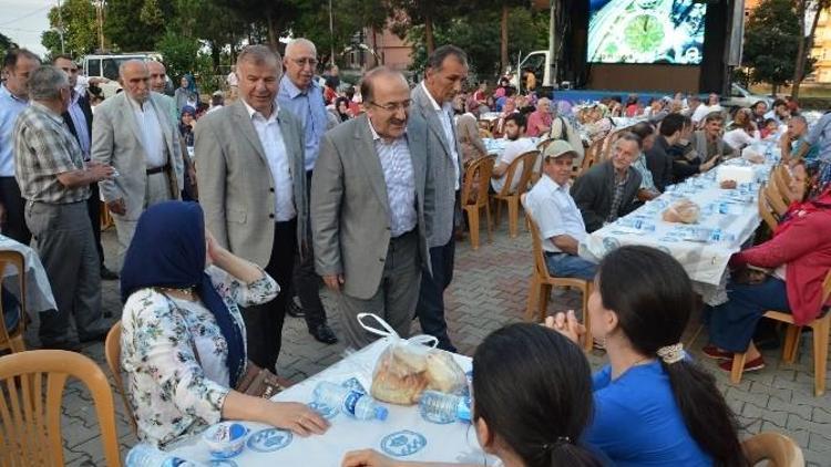 Trabzon Büyükşehir Belediyesi Beşikdüzü’nde İftar Düzenledi