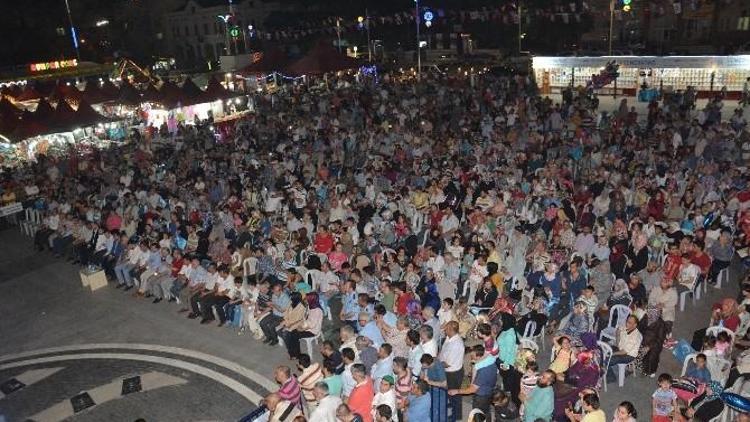 Kur’an Sevgisi Meydanları Doldurdu