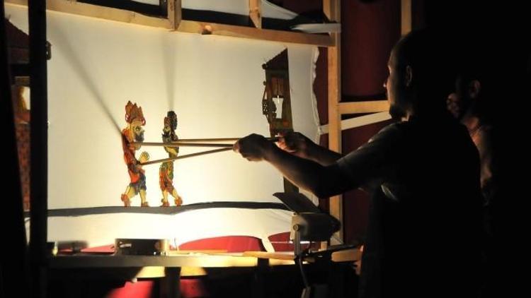 Akşehir’de Karagöz Hacivat Coşkusu