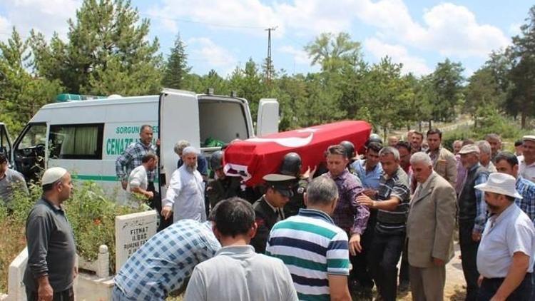 Üzerine Yıldırım Düşmesi Sonucu Hayatını Kaybeden Deniz Harp Okulu 1.sınıf Öğrencisi Mustafa Koçer Toprağa Verildi