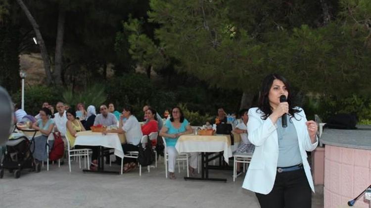 İl Sağlık Müdürlüğü Urla’da Personeline İftar Verdi