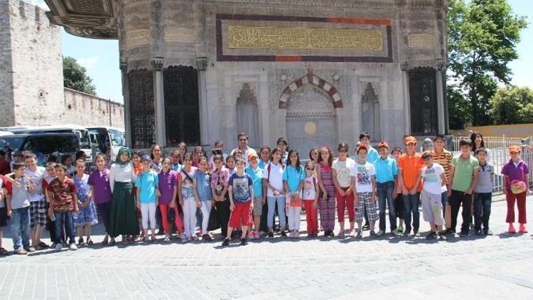 Zeytinburnu Belediyesi Bilgi Evleri’nden Topkapı Sarayı Gezisi