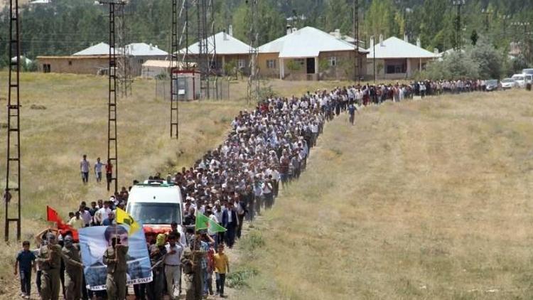 YPG’li Güler Toprağa Verildi