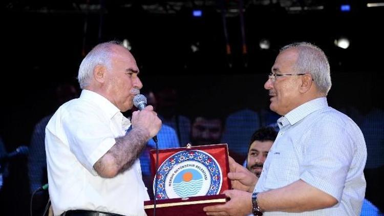 Mersin’de Hafız İsmail Coşar’dan İlahiler