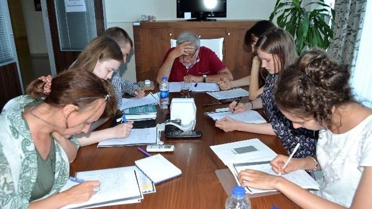 Prof. Dr. İlber Ortaylı’dan Türk-rus İlişkilerine Osmanlıca Köprüsü